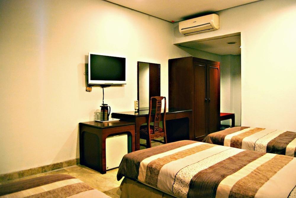 ג'קרטה Super Oyo Townhouse 1 Hotel Salemba מראה חיצוני תמונה