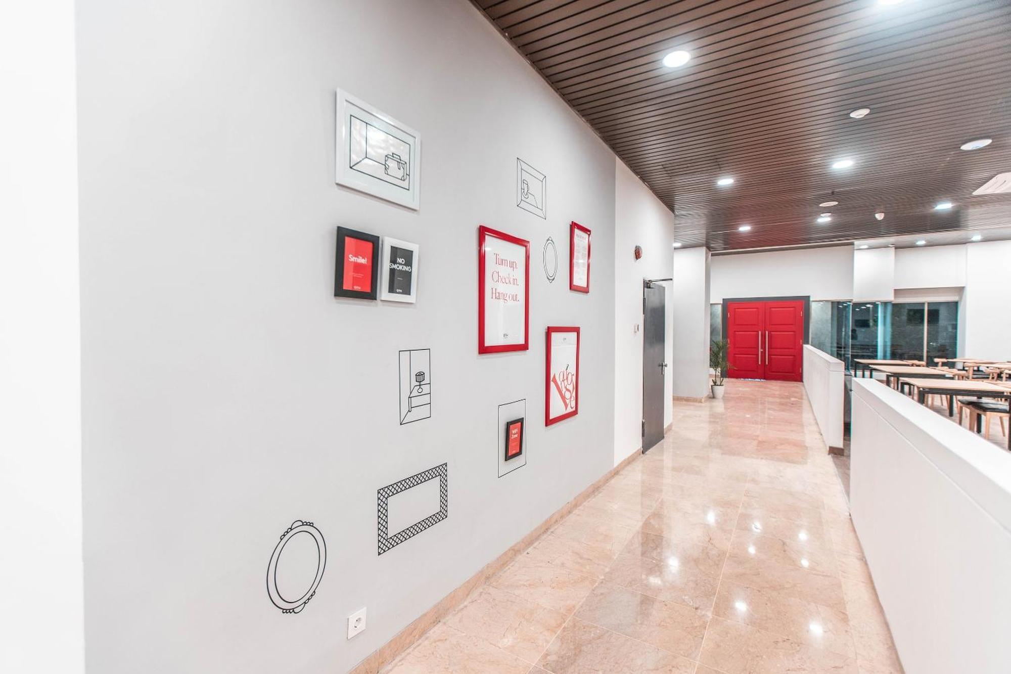 ג'קרטה Super Oyo Townhouse 1 Hotel Salemba מראה חיצוני תמונה