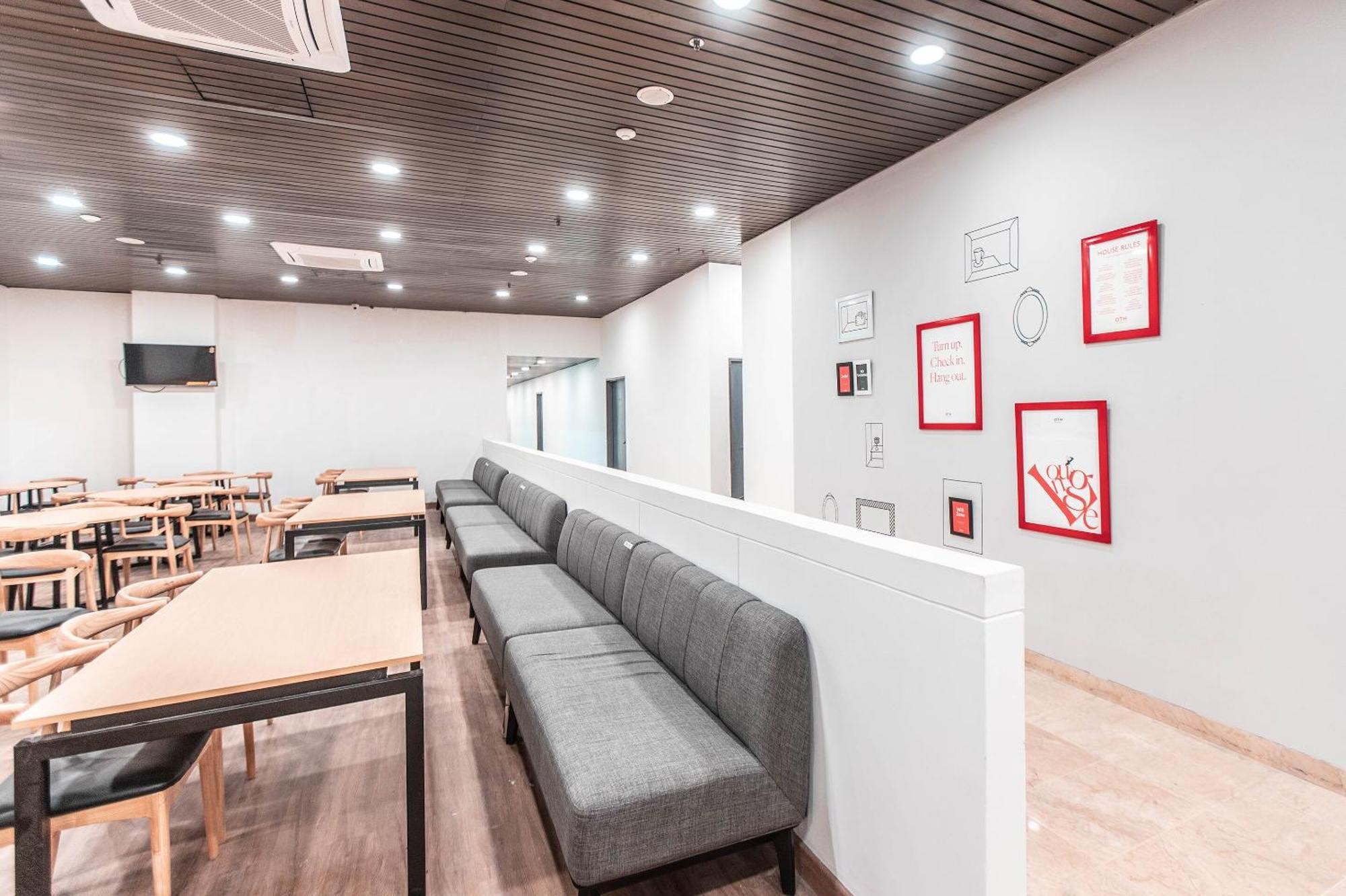ג'קרטה Super Oyo Townhouse 1 Hotel Salemba מראה חיצוני תמונה