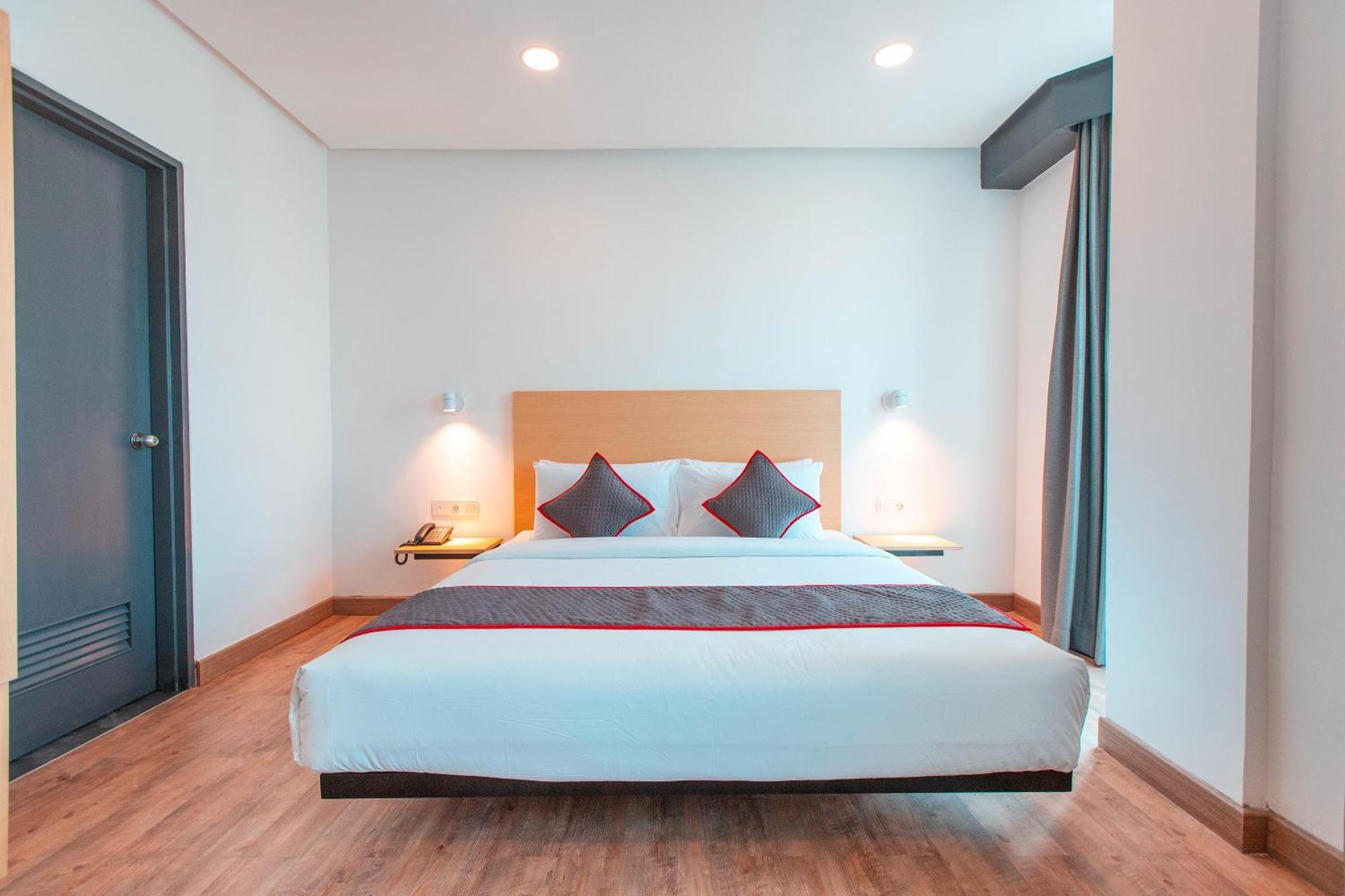 ג'קרטה Super Oyo Townhouse 1 Hotel Salemba מראה חיצוני תמונה