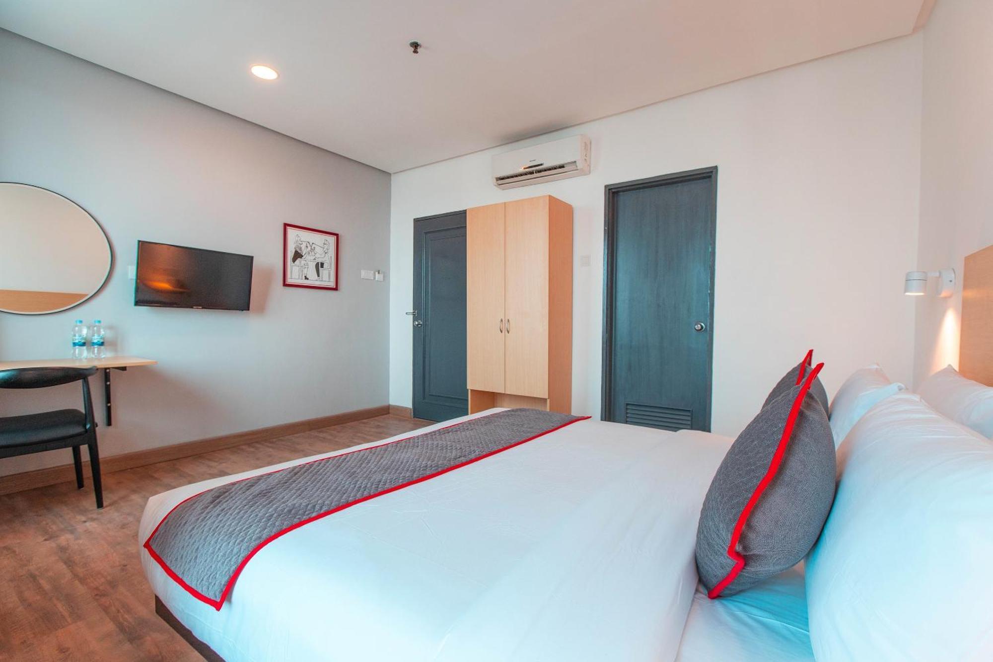 ג'קרטה Super Oyo Townhouse 1 Hotel Salemba מראה חיצוני תמונה